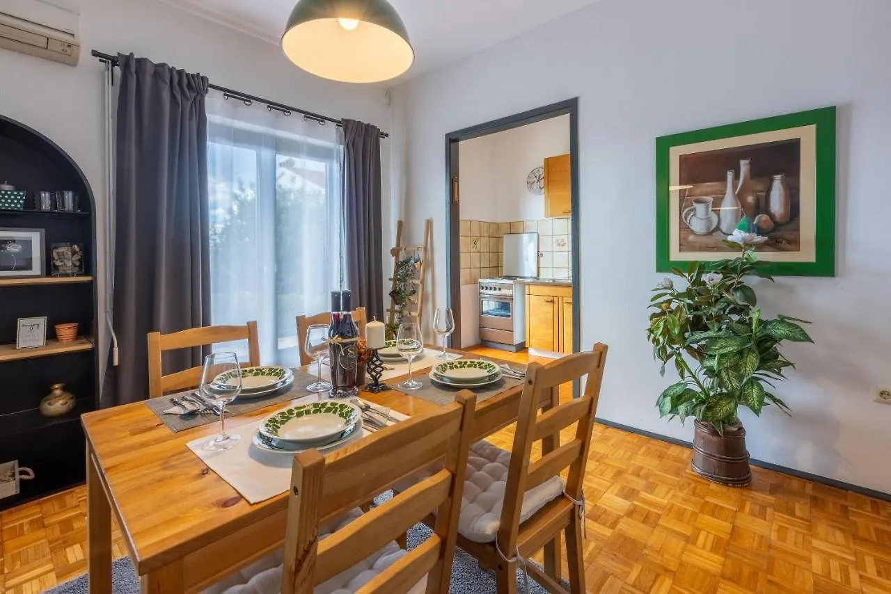 Apartment Suzy Dramalj