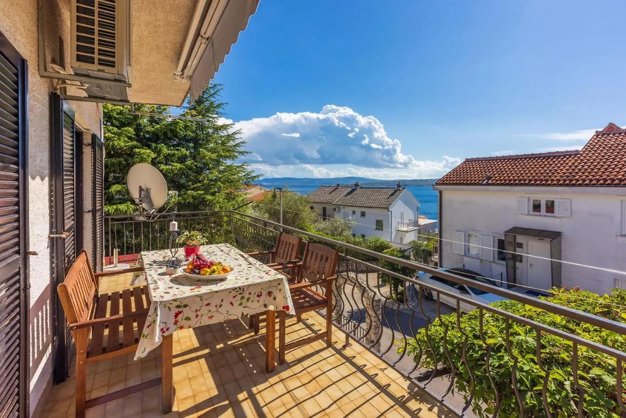 Apartment Suzy Dramalj Croatia
