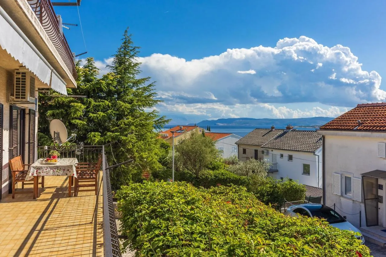 Apartment Suzy Dramalj Croatia
